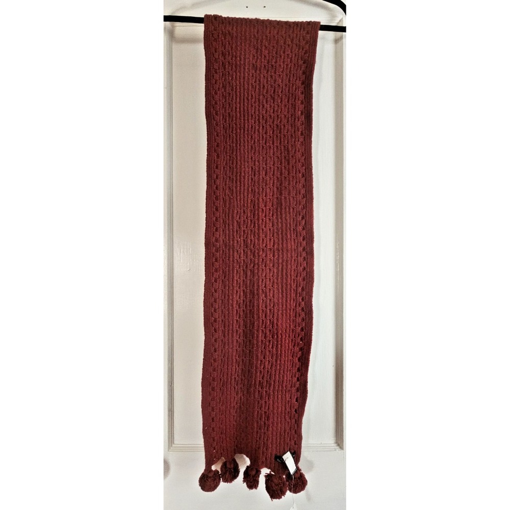NWT BANANA REPUBLIC cable knit with POMPOM tassels scarf 74"L x9"W